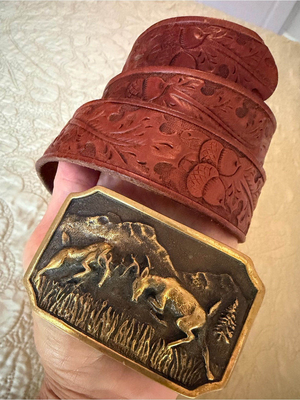 VTG Heritage Mint Brass Deer Buck Buckle Tooled Brown Leather Belt Hunter Sz 34
